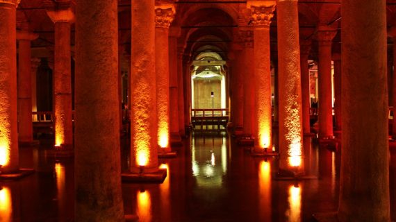 יער המקודשים